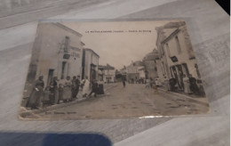 Carte  Postale       LA MOTHE-ACHARD   Centre Du Bourg - La Mothe Achard