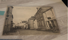 Carte  Postale      LA MOTHE-ACHARD    Centre Bourg - La Mothe Achard