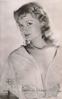 CELEBRITES - Brigitte Auber - Carte Postale Ancienne - Famous Ladies