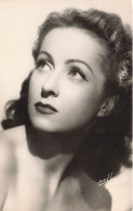 CELEBRITES - Danielle Darrieux - Carte Postale Ancienne - Berühmt Frauen