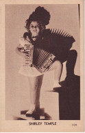 POSTAL DE LA ACTRIZ SHIRLEY TEMPLE CON UN ACORDEON (CINE-CINEMA) CENTURY FOX - Photos