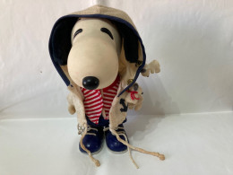 SNOOPY BAMBOLOTTO IN GOMMA DURA VINTAGE+DUE SPILLE PINS SNOOPY ALTO CM.22. - Sonstige & Ohne Zuordnung