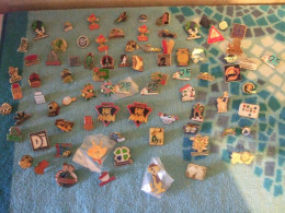 LOT : 82 PIN'S DIVERS DONT CINEMA, POIDS : 302 G - Lots