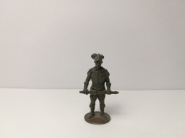 Kinder :    Soldaten 14 - 16 Jahrhundert 1970 - Pikeniert - Brüniert - Ohne Kennung - 40mm - Figurines En Métal