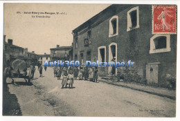 CPA 49 SAINT REMY EN MAUGES La Grande Rue Animée Avec Enfants - Autres & Non Classés