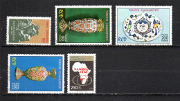 Turquía   1975  .-  Y&T   Nº   2125-2126/2128-2129   ** - Unused Stamps