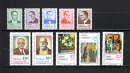 Turquía   1982  .-  Y&T   Nº   2351/2355-2356/2357-2358/2360   ** - Unused Stamps