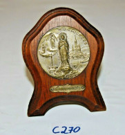 C270 Objet Religieux - Objets De Dévotion - Lourdes - La Vierge - Religiöse Kunst