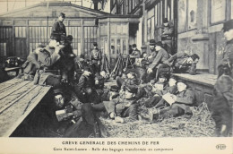 CPA - 75 / PARIS / GRÈVE GÉNÉRALE DES CHEMINS DE FER - GARE SAINT LAZARE - SALLE DES BAGAGES TRANSFORMEE EN CAMPEMENT - Streiks