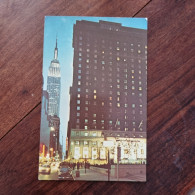 NON-CIRCULATED POSTCARD - USA - NEY YORK STATLER, AT THE MADISON SQUARE GARDEN, NEY YORK CITY - Other Monuments & Buildings