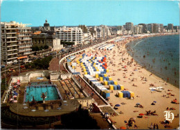 12-12-2023 (1 W 59) France - Les Sables D'Olonne With Beach & Swimming Pool - Zwemmen