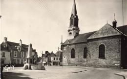 FRANCE - Guer - La Place De L'église - Carte Postale Ancienne - Guer Cötquidan