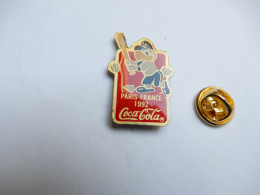 Beau Pin's , Coca Cola , Paris France 1992 , Baseball - Coca-Cola