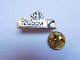 Beau Pin's , France Télécom , CAP 30 - Telecom De Francia