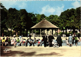 Delcampe - CPM Clichy Le Parc FRANCE (1372854) - Clichy