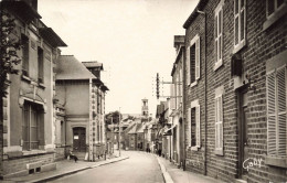 FRANCE - Montfort Sur Meu - Rue Saint Nicolas Et L'Hôpital - Carte Postale Ancienne - Altri & Non Classificati