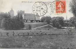 CPA Auneau Le Château Pris De La Vallée - Auneau