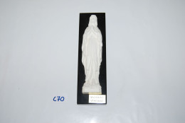 C70 Ancienne Vierge - Support Marbre - Objet De Dévotion - Religion - Art Religieux