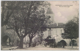 Cpa..47..TOURNON..LOT ET GARONNE..RUE DE L'HORLOGE..BIEN ANIMEE. - Tournon D'Agenais