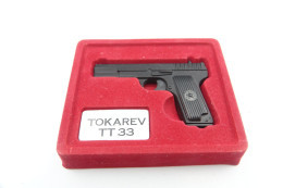 Vintage TOY GUN : Pistolas & Revólveres RBA Tokarev TT 33 - L=8cm - 19??s - Keywords : Cap - Revolver - Pistol - Armes Neutralisées