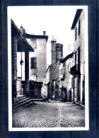 81. Cordes. La Halle Et L'église. Cpsm Petit Format - Cordes