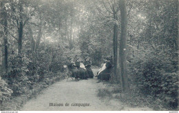 BELGIQUE MAISON DE CAMPAGNE ARBRE BENIT IXELLES FEMMES ASSISENT SUR DES BANCS FAISANT DES TRAVUX D'AIGUILLES - Elsene - Ixelles