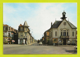 70 SAINT SAUVEUR N°506 La Mairie Rue Aristide Briand VOIR ZOOMS  Coiffeur Tabac Bar Renault 4L Camion De Bois VOIR DOS - Saint-Sauveur