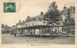 Contres * Place Et Le Marché Aux Veaux * Les Halles - Contres