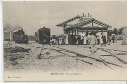 70 CHAMPLITTE . Gare Du Tramway Très Animé , Tramway  , Années 1900  , édit : L Simonet , état Sup - Champlitte