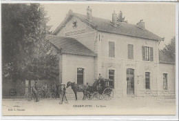 70 CHAMPLITTE . Gare  , La Calèche Et Son Cheval , Années 1900  , édit : L Simonet , état Sup - Champlitte