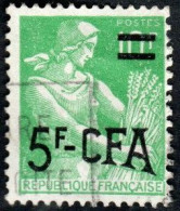 Réunion Obl. N° 333 A - Moissonneuse - Surcharge 5fCFA Sur 10f Vert - Gebruikt