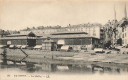 Bayonne * Les Quais Et Les Halles * Belle Jardinière - Bayonne