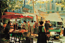 Toulon * Place Et Le Marché Du Cours Lafayette - Toulon