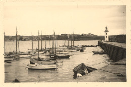 St Jacut De La Mer * Le Port * Bateaux De Pêche , Jetée , Phare * Photo Ancienne 9x6cm - Saint-Jacut-de-la-Mer