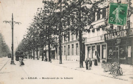 Lille * Boulevard De La Liberté * Commerce Magasin TAILLEUR * Tramway Tram - Lille