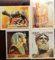 EL)1971 BHUTAN, HISTORY OF SCULPTURE, THE ROMAN SHE-WOLF, WINGED BULL OF MESOPOTAMIA, FUNERARY MASK OF TUTANKHAMUN, HEAD - Bhoutan