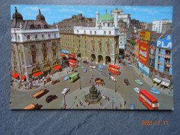 PICCADILLY CIRCUS - Piccadilly Circus