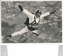 Carte  ( Format 15 X 10 Cm ) CHRISTIAN LADOUET  Parachutiste ( Recto Verso ) - Parachutisme