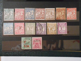 ALGERIE LOT DE TIMBRES TAXES Ob./* - Timbres-taxe