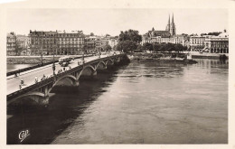 FRANCE - Bayonne - Vue Sur Le Pont Saint Esprit Et L'hôtel De Ville - Carte Postale - Bayonne