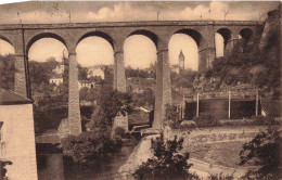 LUXEMBOURG - Ville - La Pétrusse Au Pied Du Viaduc De La Pétrusse - Carte Postale Ancienne - Luxemburgo - Ciudad