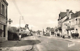 FRANCE - Pellouailles - Entrée Du Bourg - Carte Postale - Sonstige & Ohne Zuordnung