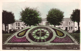 WESTON SUPER MARE, FLORAL CLOCK, PARK, ARCHITECTURE, UNITED KINGDOM - Weston-Super-Mare