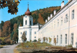 1 AK Österreich / Niederösterreich * Wallfahrtskirche Mariahilfberg Mit Servitenkloster Bei Gutenstein * - Gutenstein