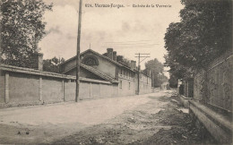 Vierzon * Forges * Route Et Entrée De La Verrerie * Usine Verre - Vierzon