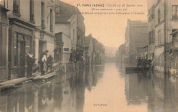 Paris * 15ème * Rue De La Fédération * Cambrioleurs Surpris Pendant Les Inondations Crue Le 28 Janvier 1910 - Paris (15)