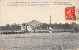 Issy Les Moulineaux      92     Aviation. Santos Dumont En Plein Vol  N° 978      (Voir Scan) - Issy Les Moulineaux