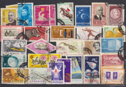 Lot De Timbres Oblitérés  De Roumanie D'années Diverses - Lotes & Colecciones