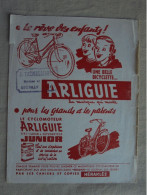 Ancien - Buvard Publicitaire Bicyclette Et Cyclomoteur "Arliguie" - Tweewielers