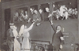 FRANCE - Passage D'un Train De Grands Bléssés Francais - 1915 - Carte Postale Ancienne - Guerre 1914-18